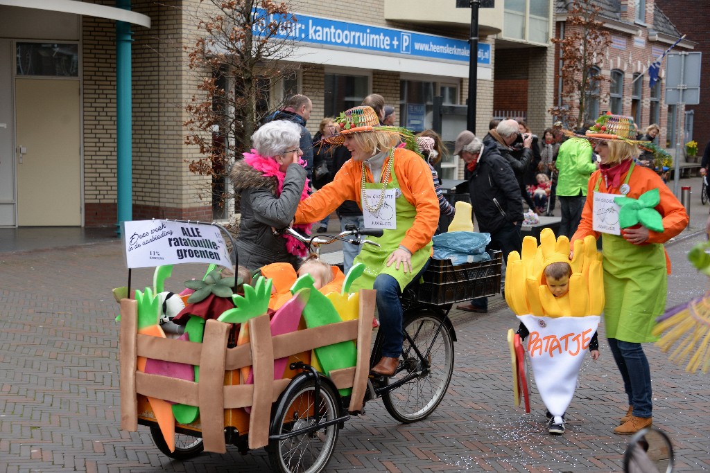 ../Images/Kinderoptocht 2016 072.jpg